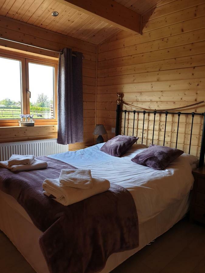 Ruth'S Retreat Country Retreat With Private Hot Tub Vila Shrewsbury Exterior foto